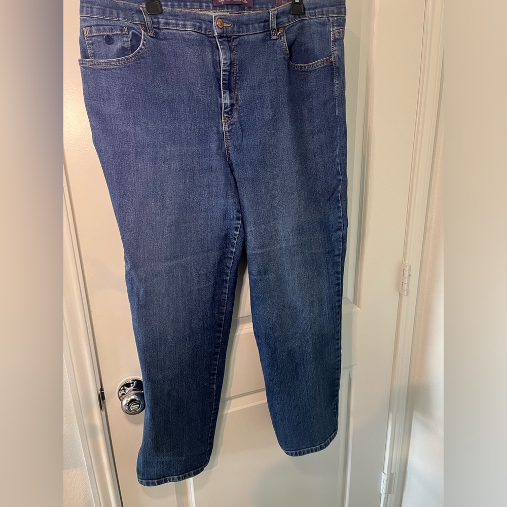 Gloria Vanderbilt Stretch Slimming Logo Denim Cutoff Casual Blue Capri Sz 20W - Picture 3 of 14